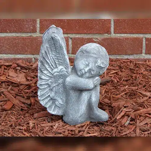 Old Sitting Angel
