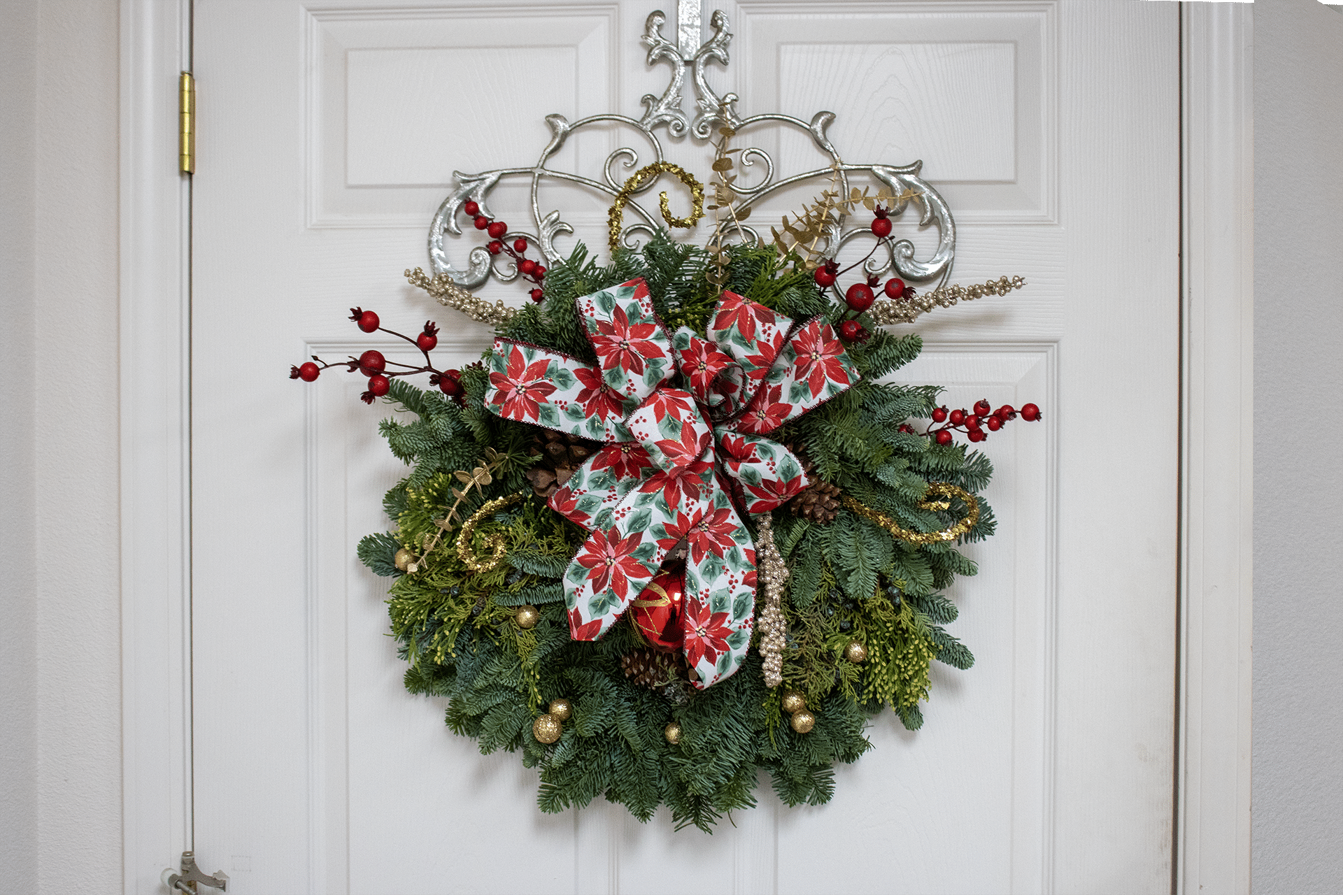 Jolly Fresh Christmas Wreath