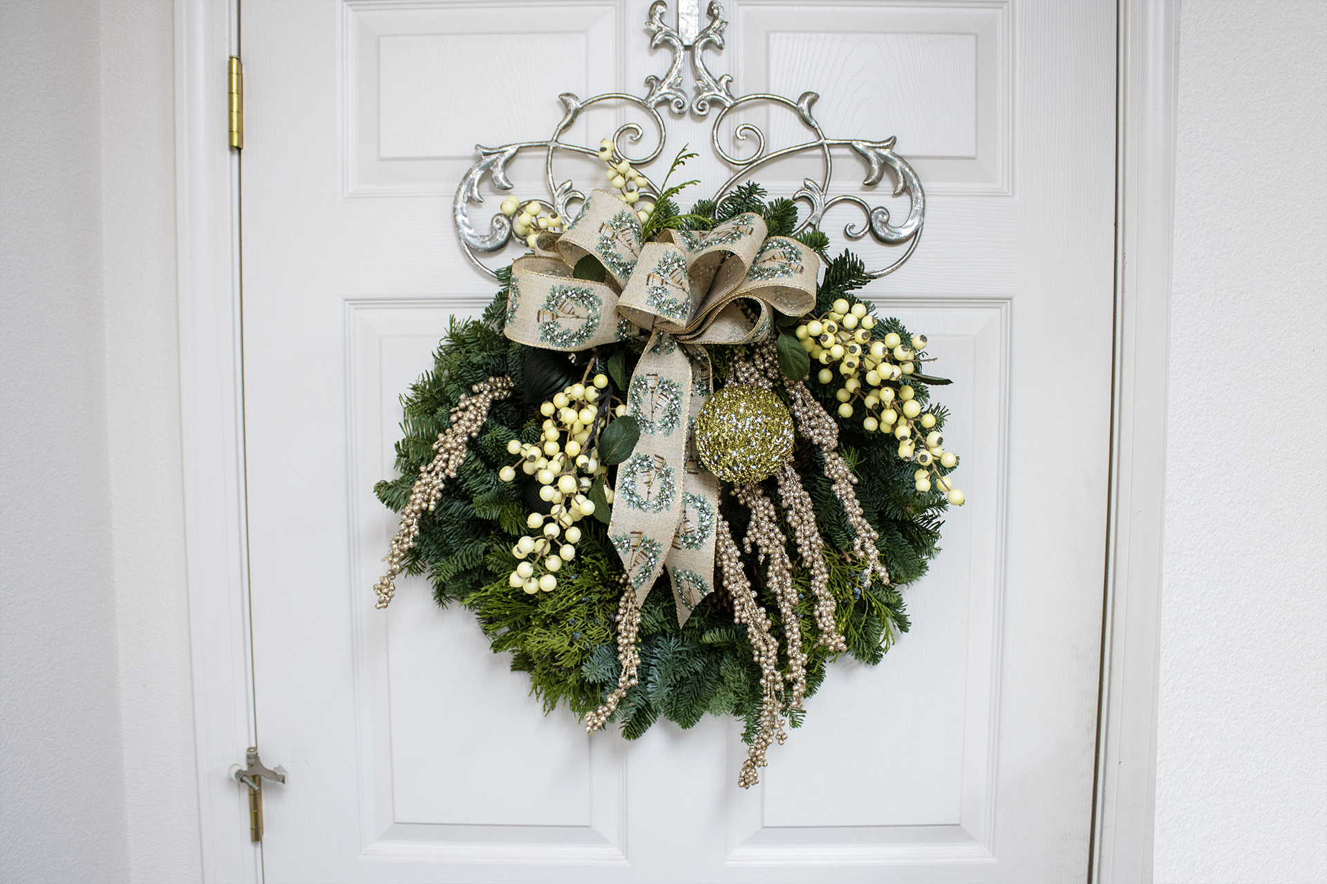 Merry Fresh Christmas Wreath