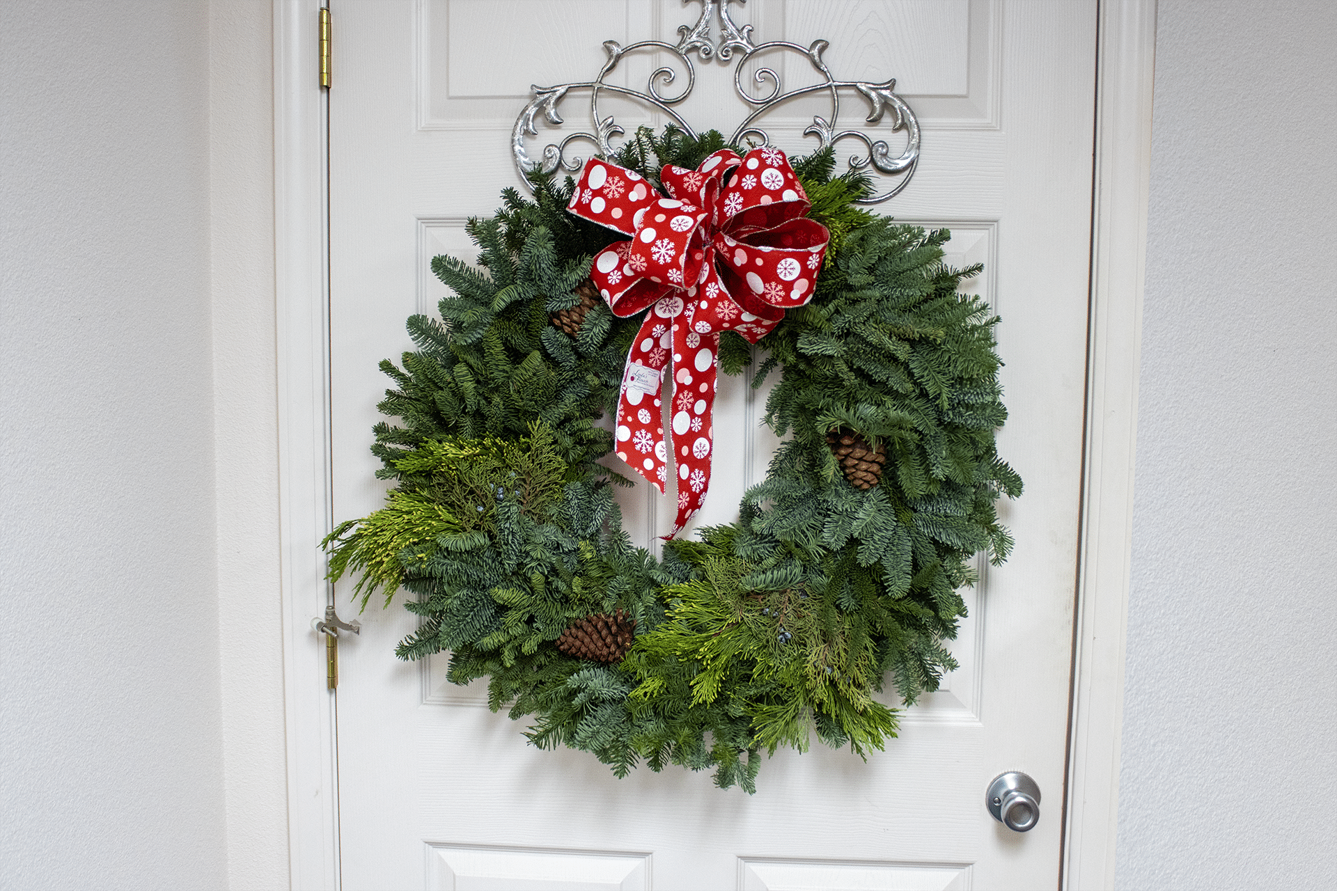 Wishful Fresh Christmas Wreath
